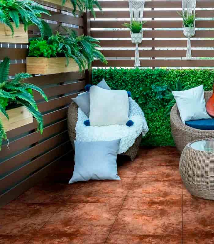 CERAMICA  LOUVRE ROJO 45*45 2.08M