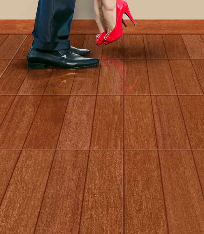 CERAMICA  MADERA CIPRES CARAMELO BRILLO (45x45) 2.08 M2